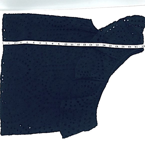 Design 365 Asymmetrical Ruffle Eyelet Design Top - Picture 7 of 8